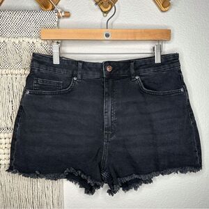 H&M Divided Black High Waisted Jean Shorts Size 10